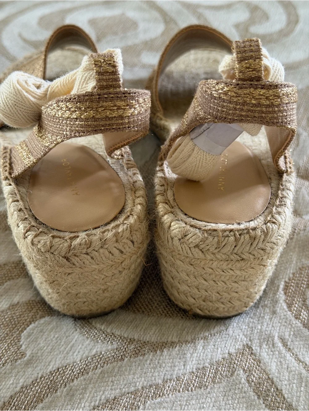 Ann Taylor Gold Metallic Ankle Tie Espadrille Wedge Sandals 9M NWOT